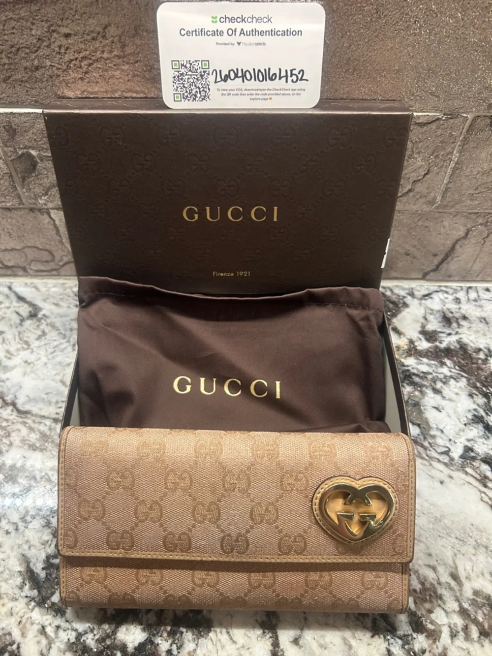 Gucci Brown GG Monogram Continental Wallet with Gold Heart Emblem EUC with COA - Picture 14 of 15